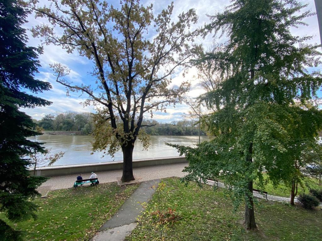 Hip Riverview Bestern Szegedin Exterior foto